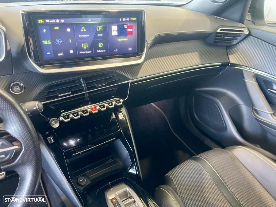 Peugeot 2008 1.2 PureTech GT Pack EAT8 - 17