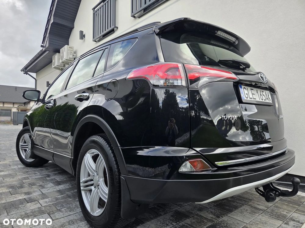 Toyota RAV4 2.0 D-4D Premium 4x2 - 2