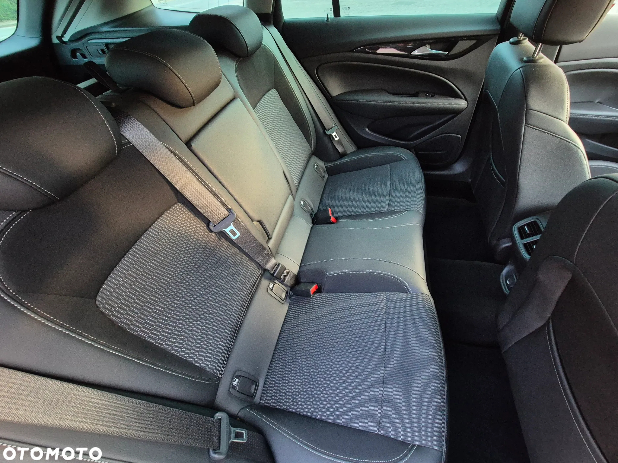 Opel Insignia 1.6 CDTI Elite S&S - 16