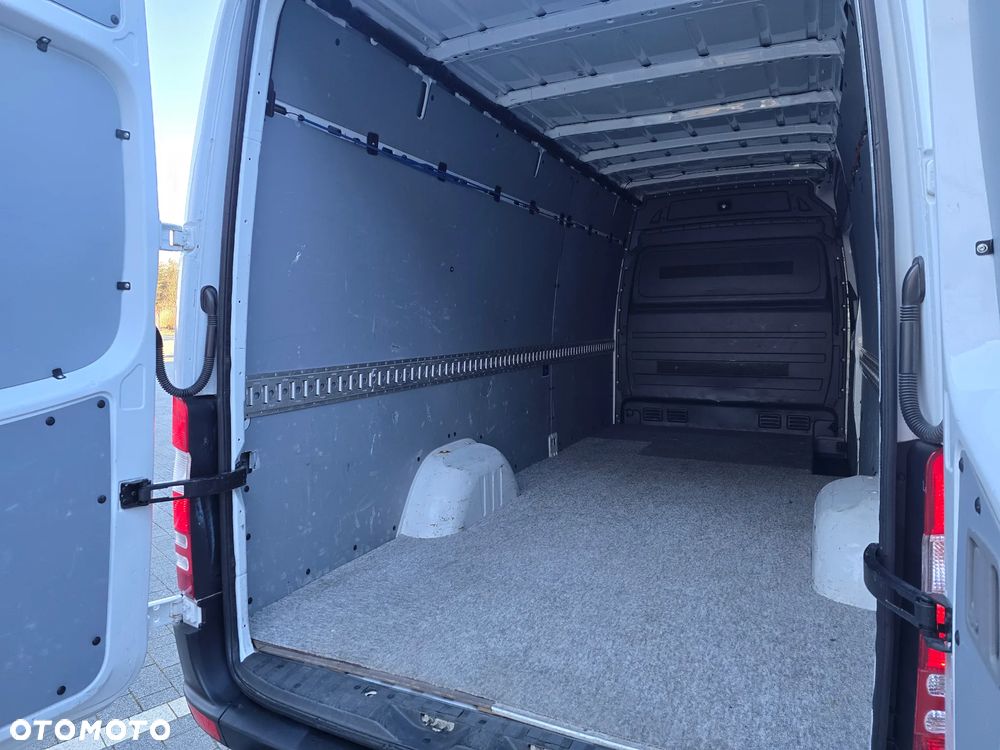 Mercedes-Benz Sprnter - 22