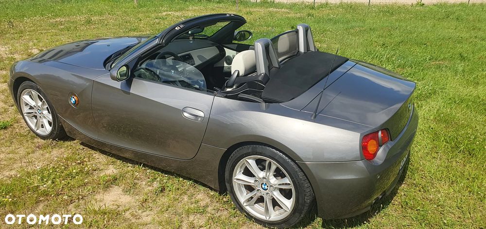 BMW Z4 2.5i - 9