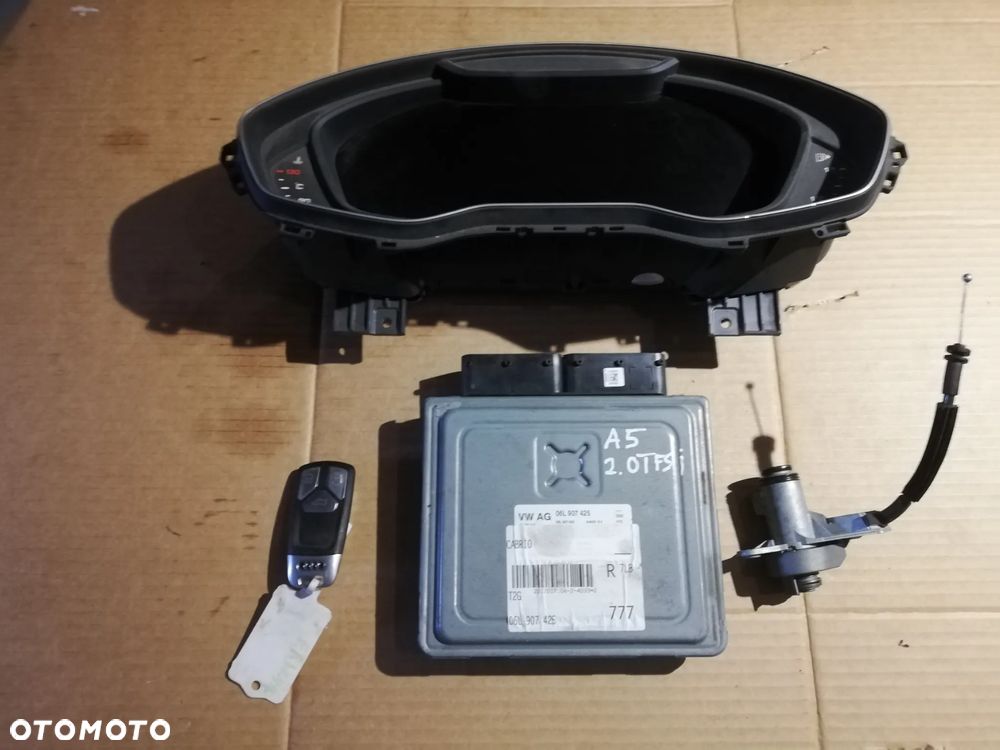 Audi A5 8W F5 sterownik silnika 2.0 TFSI licznik