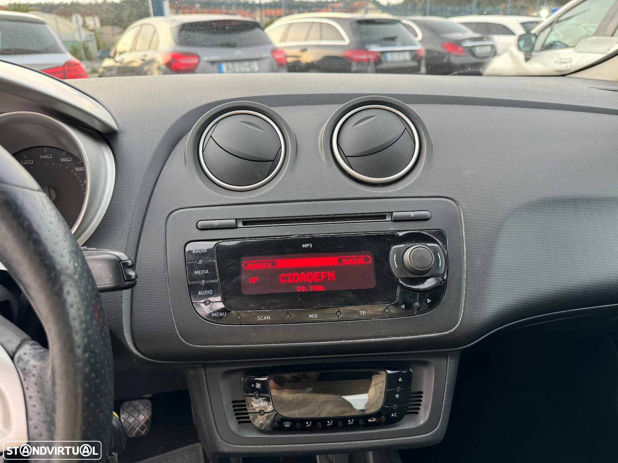 SEAT Ibiza 1.4 TDi FResc Plus - 13