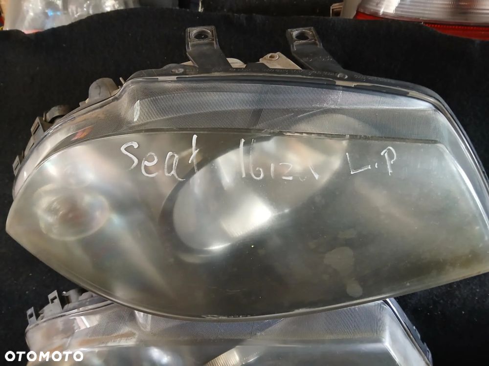 Seat Ibiza III lampa przednia lewa, prawa - 2