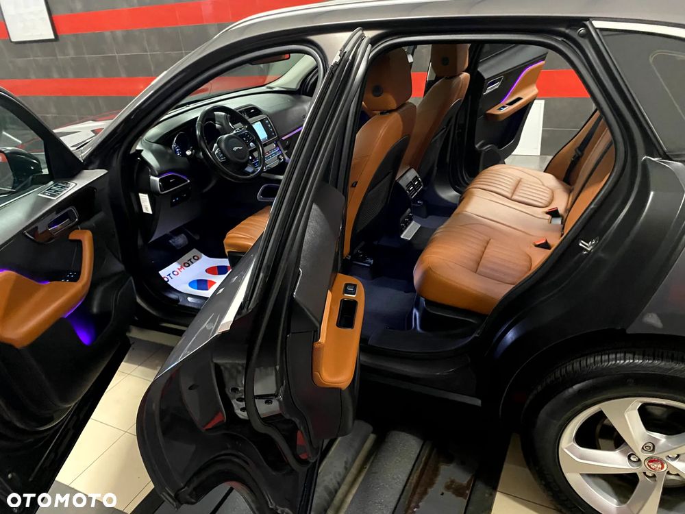 Jaguar F-Pace 2.0 i4D AWD Prestige - 18