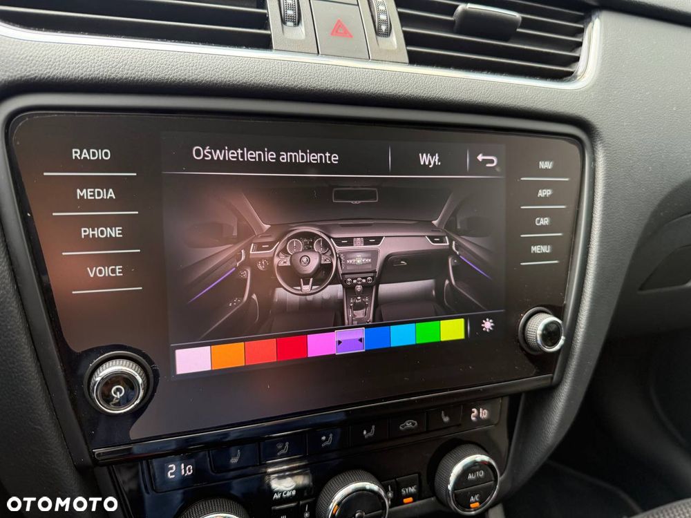 Skoda Octavia Scout 2.0 TDI 4x4 DSG - 17