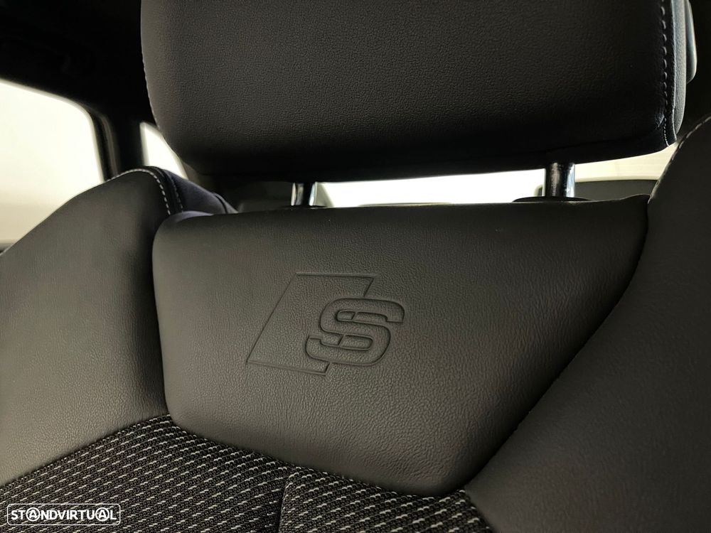 Audi Q3 45 TFSIe S tronic S line - 14