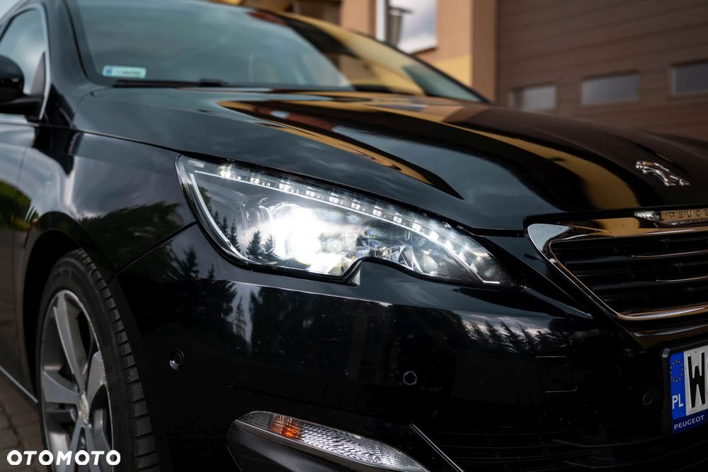Peugeot 308 BlueHDi 150 Automatik Stop & Start Allure - 16
