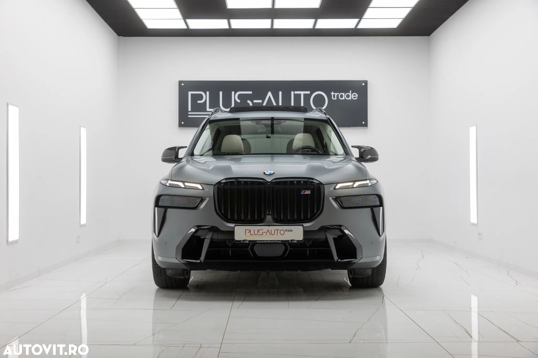 BMW X7 M60i xDrive AT MHEV - 1