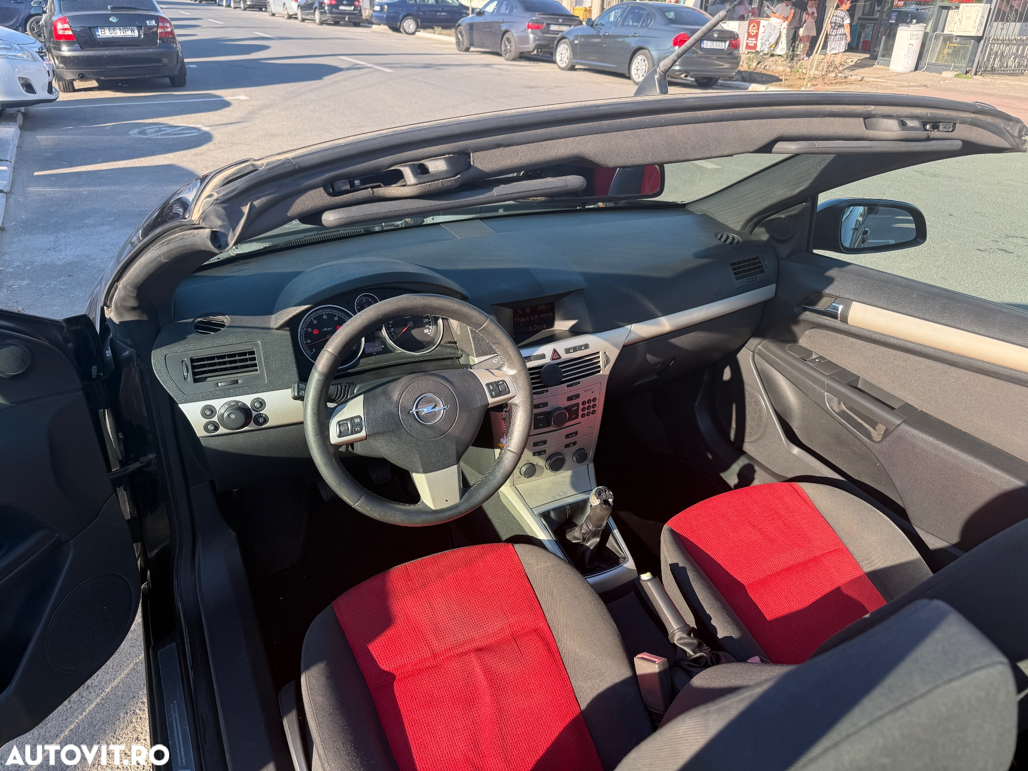 Opel Astra 1.6 - 8