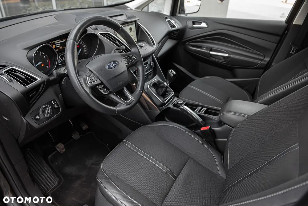 Ford Grand C-MAX - 16