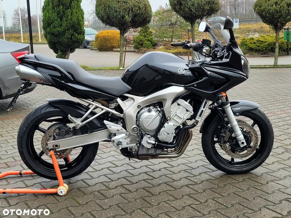 Yamaha FZ6 - 5
