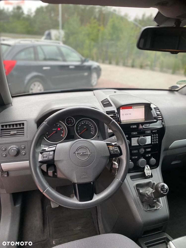 Opel Zafira 1.6 Cosmo - 7