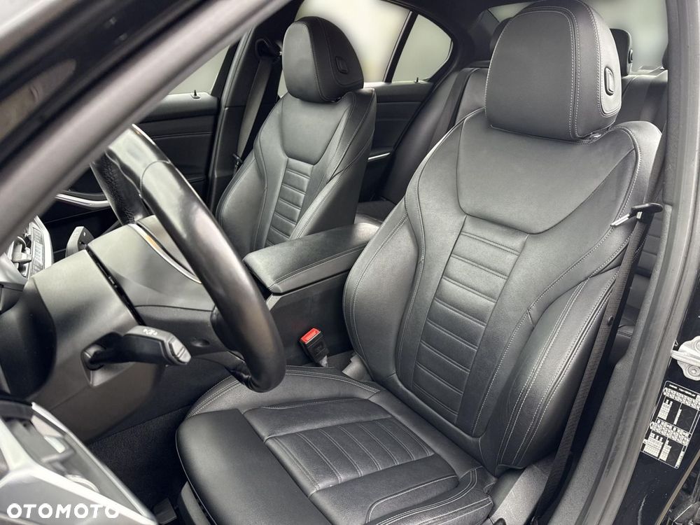 BMW Seria 3 318i Sport Line - 8