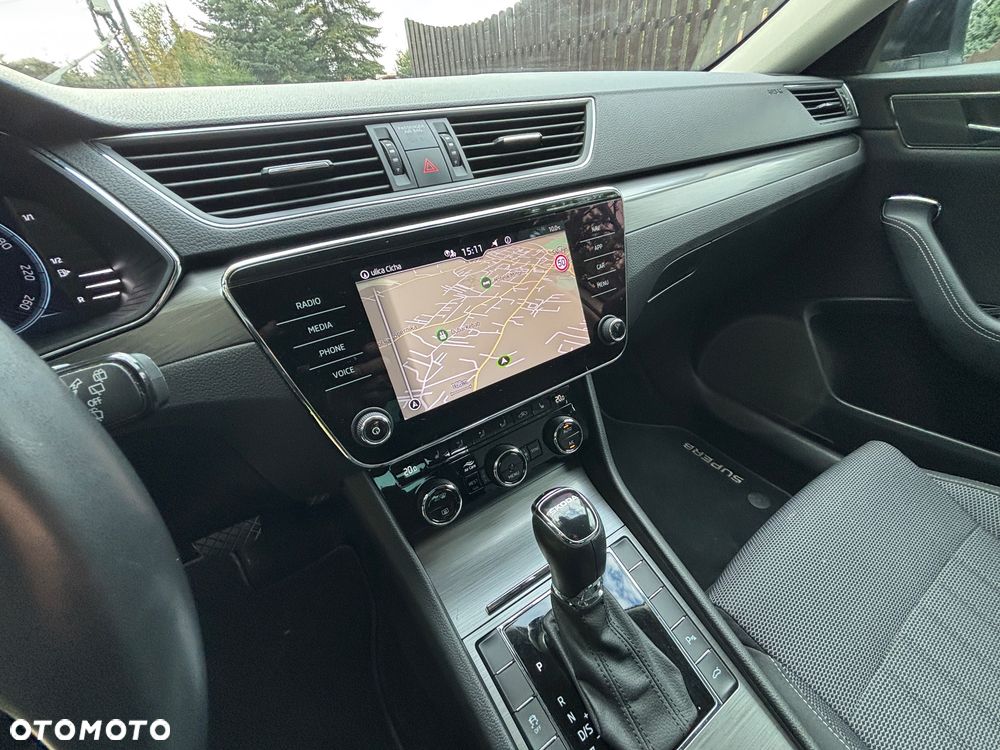 Skoda Superb 2.0 TSI Style DSG - 9