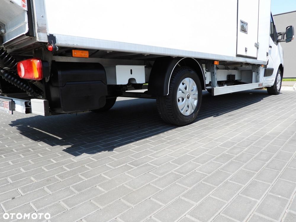 Renault MASTER  KONTENER WINDA 8 PALET TEMPOMAT LEDY KLIMATYZACJA  165KM - 19
