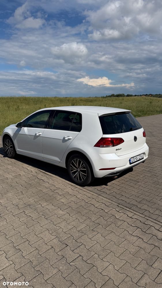 Volkswagen Golf 1.2 TSI BlueMotion Technology Allstar - 5