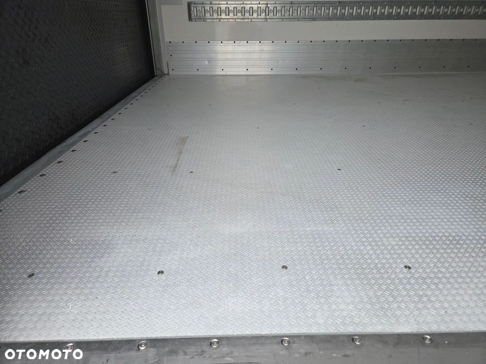 Mercedes-Benz Atego 1224 - 32