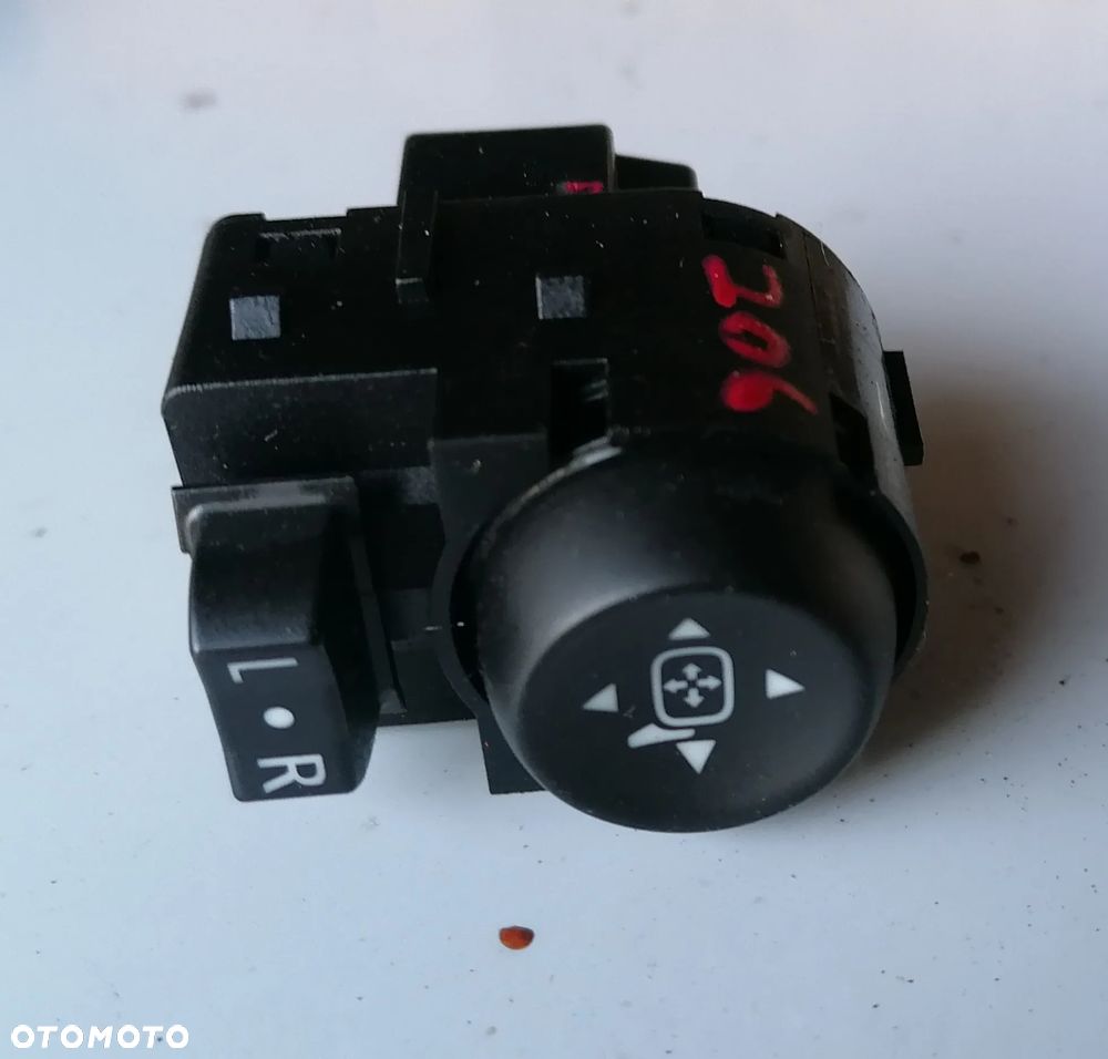 CHEVROLET CORVETTE C7 17r PANEL REGULACJI LUSTEREK 92256897 - 1