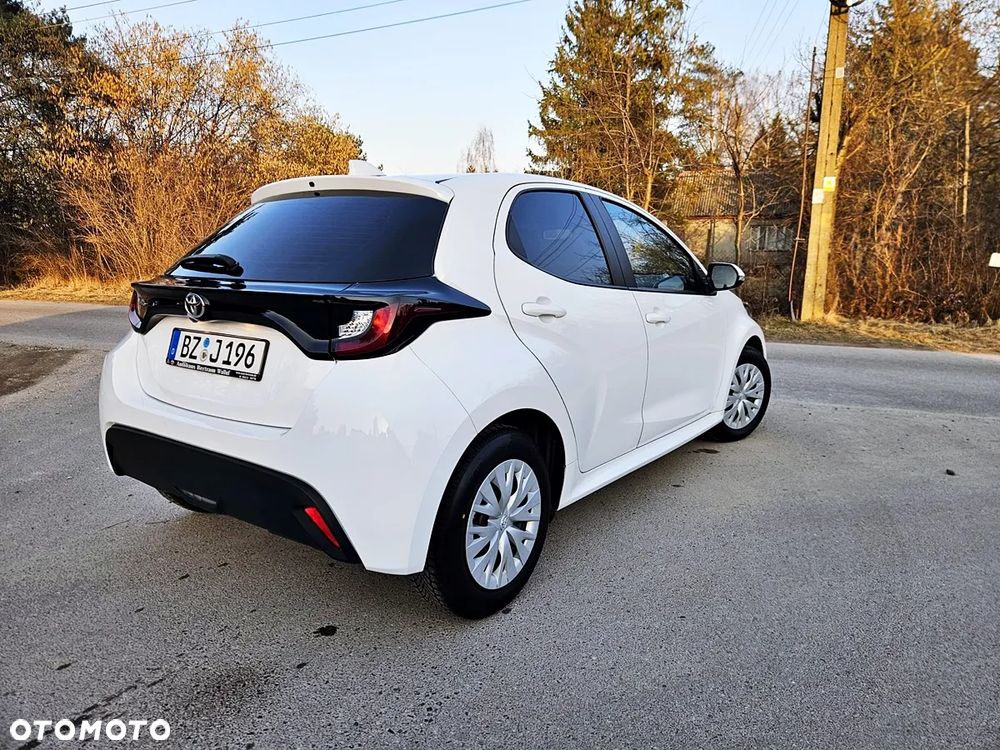 Toyota Yaris 1.5 VVT-i Team Deutschland - 15