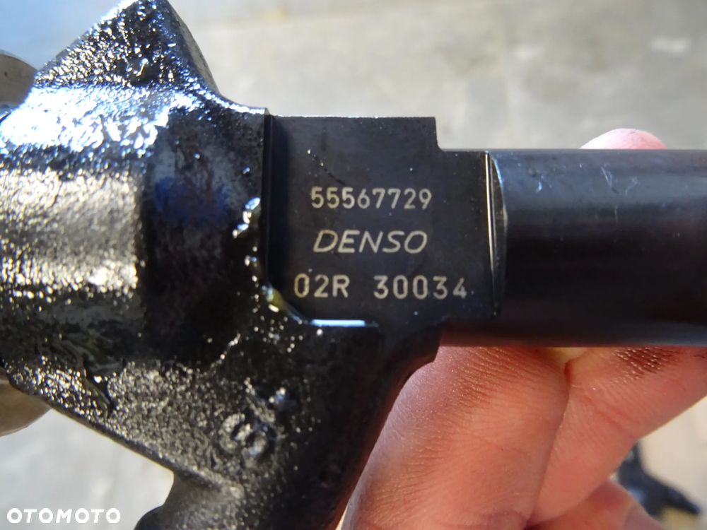 Wtyskiwacze Opel Astra J 1.7 cdti Denso 55567729 - 4