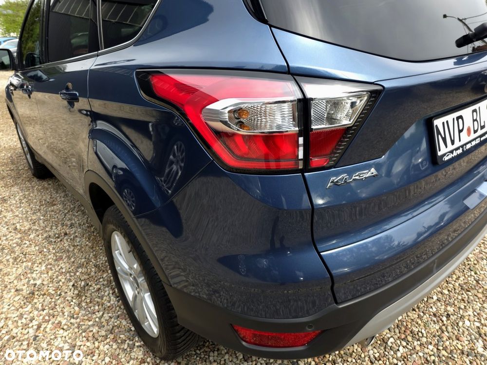 Ford Kuga 2.0 TDCi FWD Titanium - 29