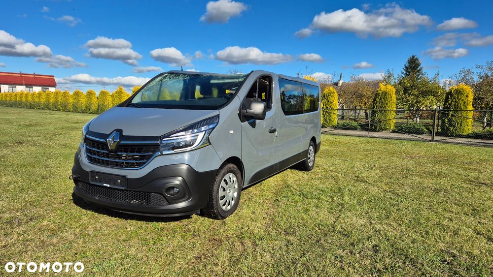 Renault Trafic Grand 2.0 dCi EDC - 8