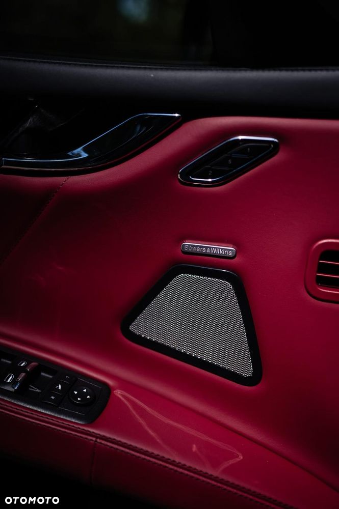 Maserati Quattroporte Modena Q4 - 27