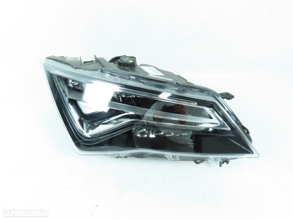 Farol Xenon Direito Seminovo/ Original SEAT ATECA (KH7) 576941008G - 1