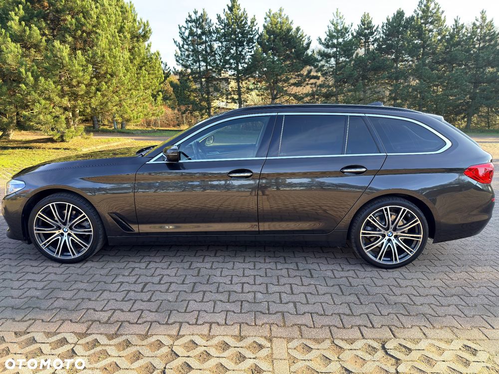 BMW Seria 5 520d Sport Line sport - 4