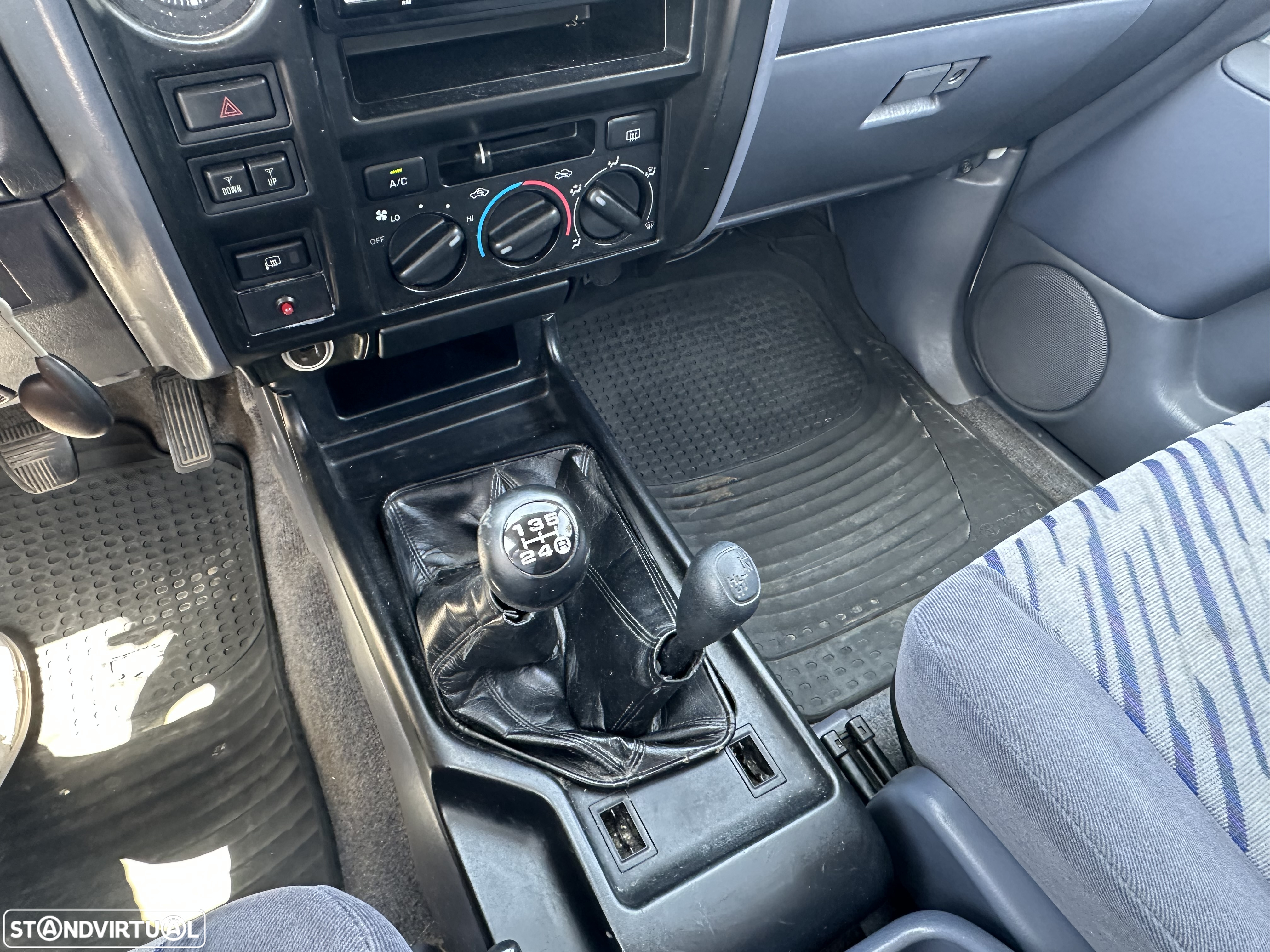 Toyota Land Cruiser 3.0 TD Pack 2 - 11