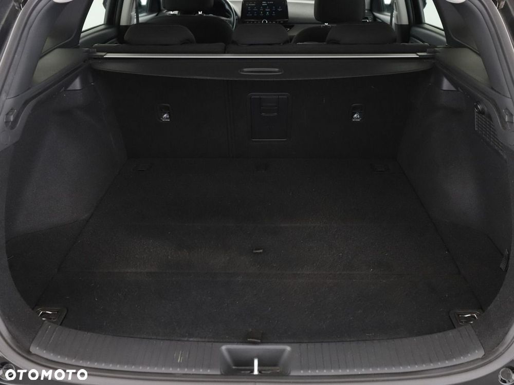 Hyundai i30 1.6 CRDI DCT Intro - 21