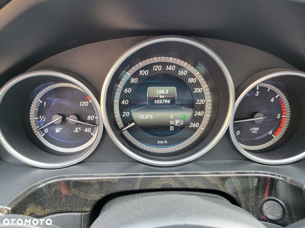 Mercedes-Benz Klasa E 250 BlueTEC 4Matic 7G-TRONIC Avantgarde - 12
