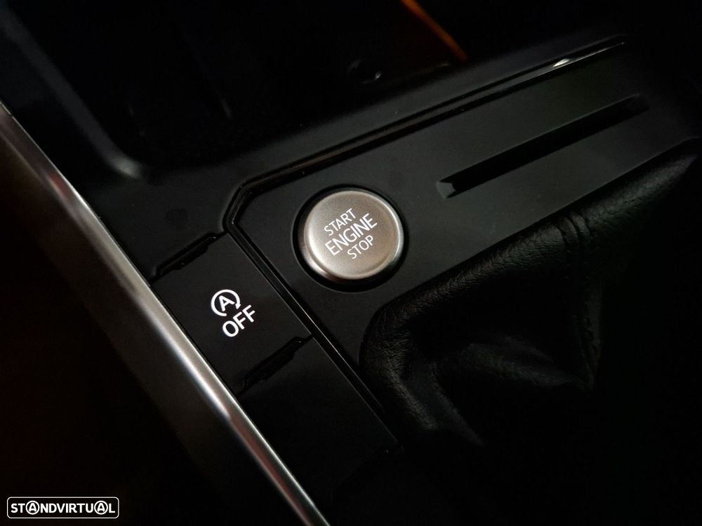 VW Taigo 1.0 TSI Urban DSG - 19