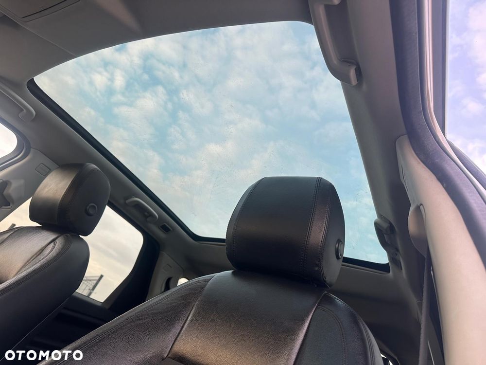 Land Rover Discovery Sport - 12