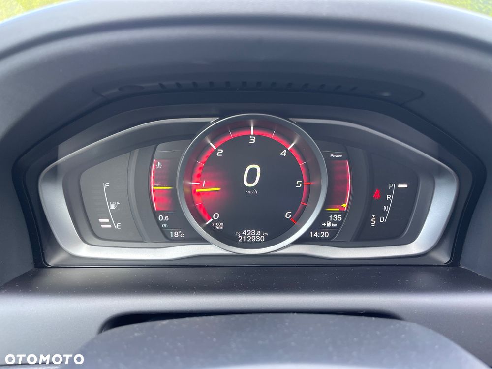 Volvo XC 60 D4 Geartronic Momentum - 11