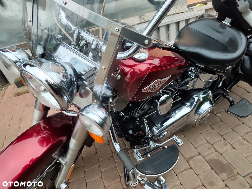Harley-Davidson Softail Heritage Classic - 16