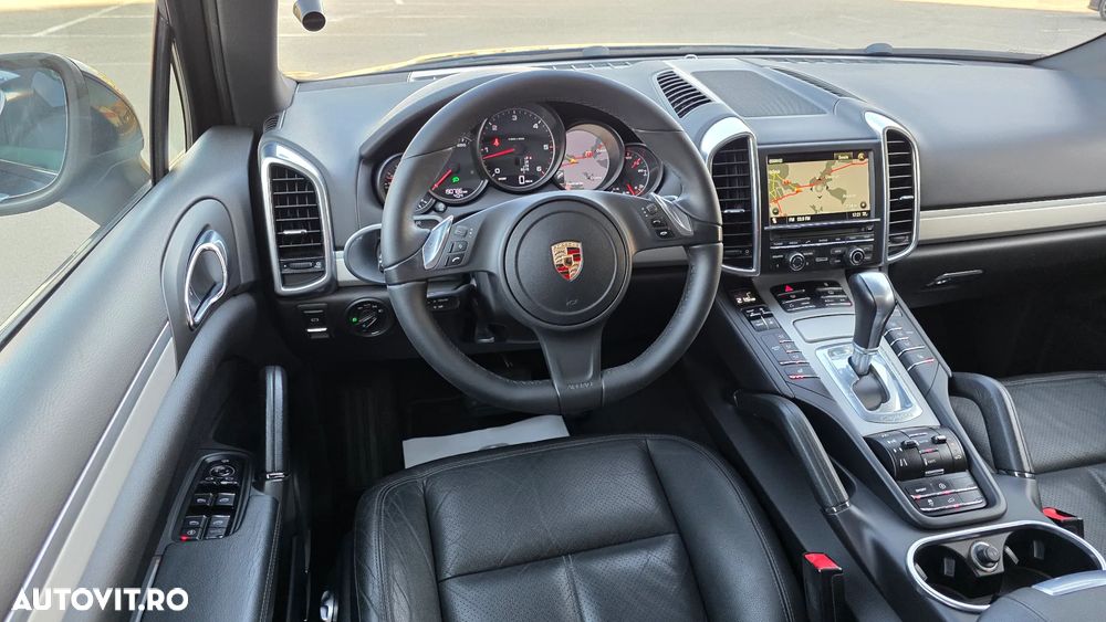Porsche Cayenne 3.0TD TipTronic - 11