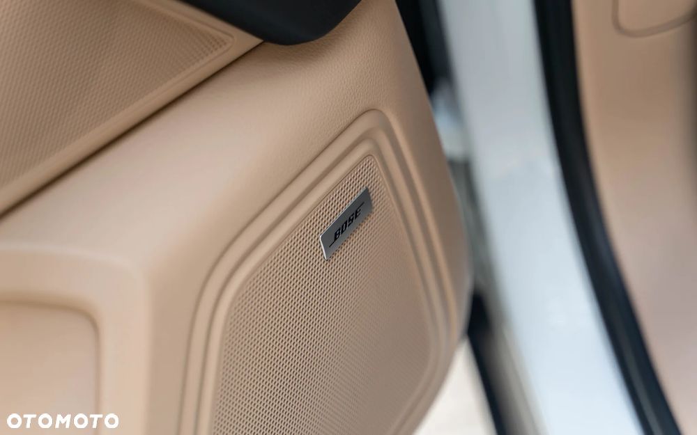 Porsche Macan T - 24