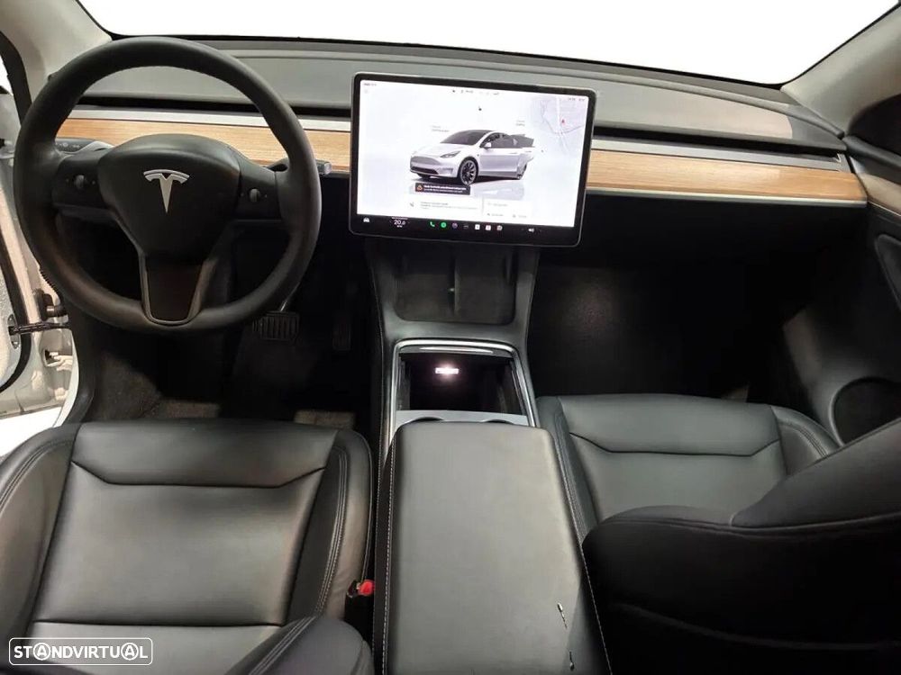 Tesla Model Y RWD - 10