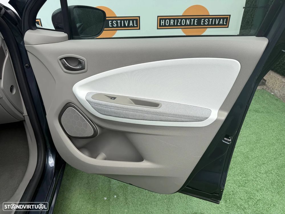 Renault Zoe (c/ Bateria) 41 kwh Intens - 28