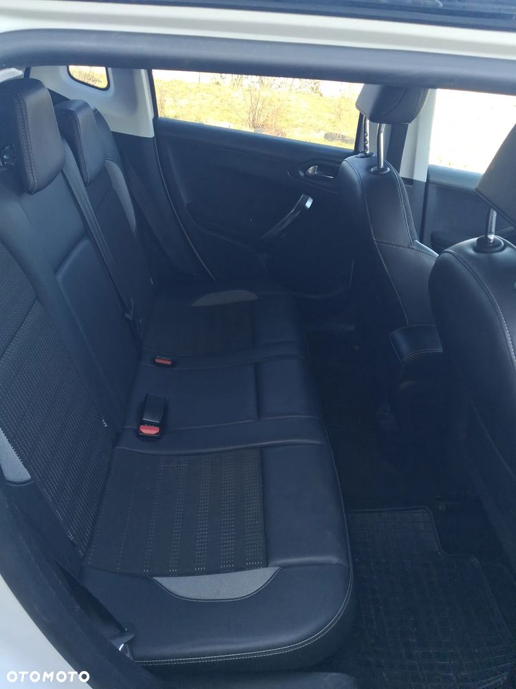 Peugeot 2008 e-HDi FAP 92 ETG6 STOP & START Allure - 8
