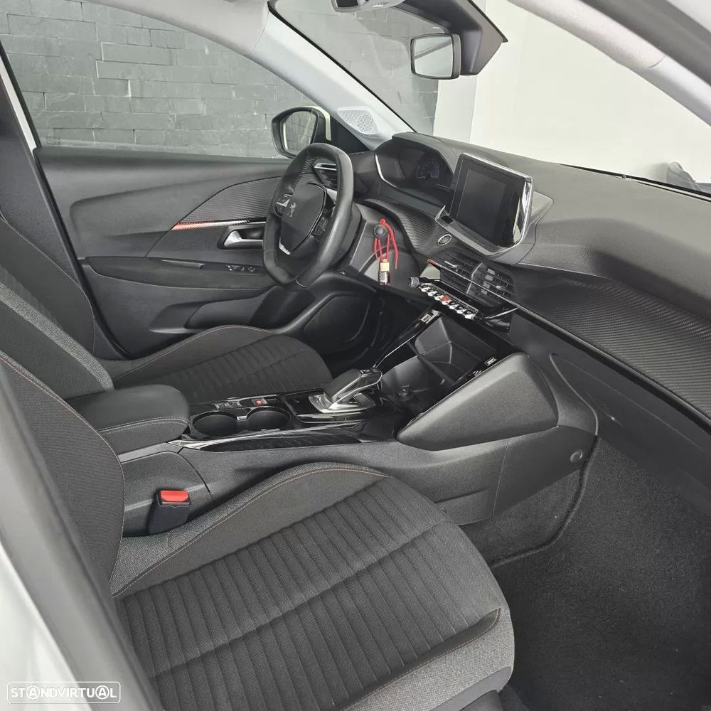 Peugeot e-208 50 kWh Active - 8