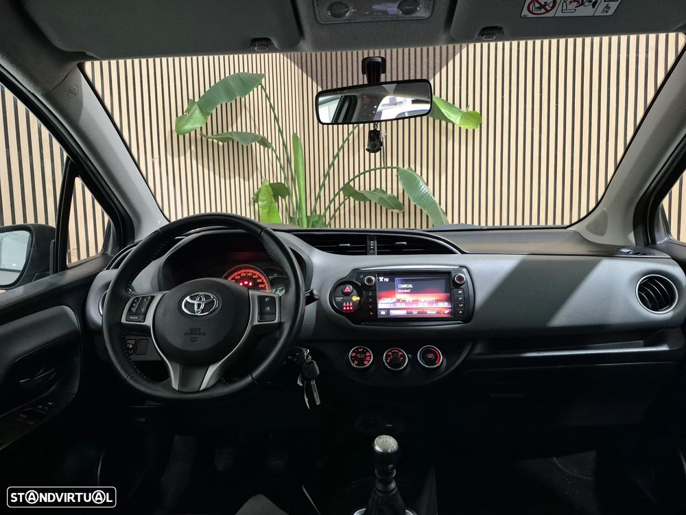 Toyota Yaris 1.4 D-4D Comfort+P.Style - 8