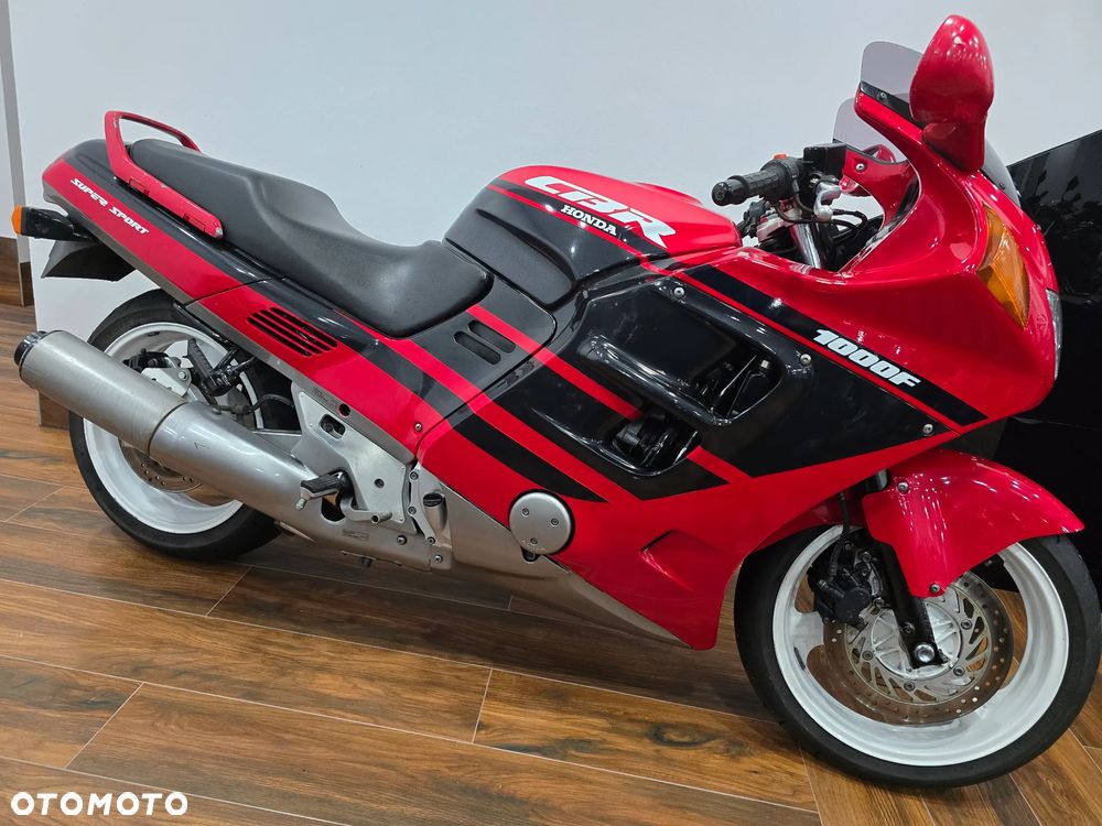 Honda CBR - 12