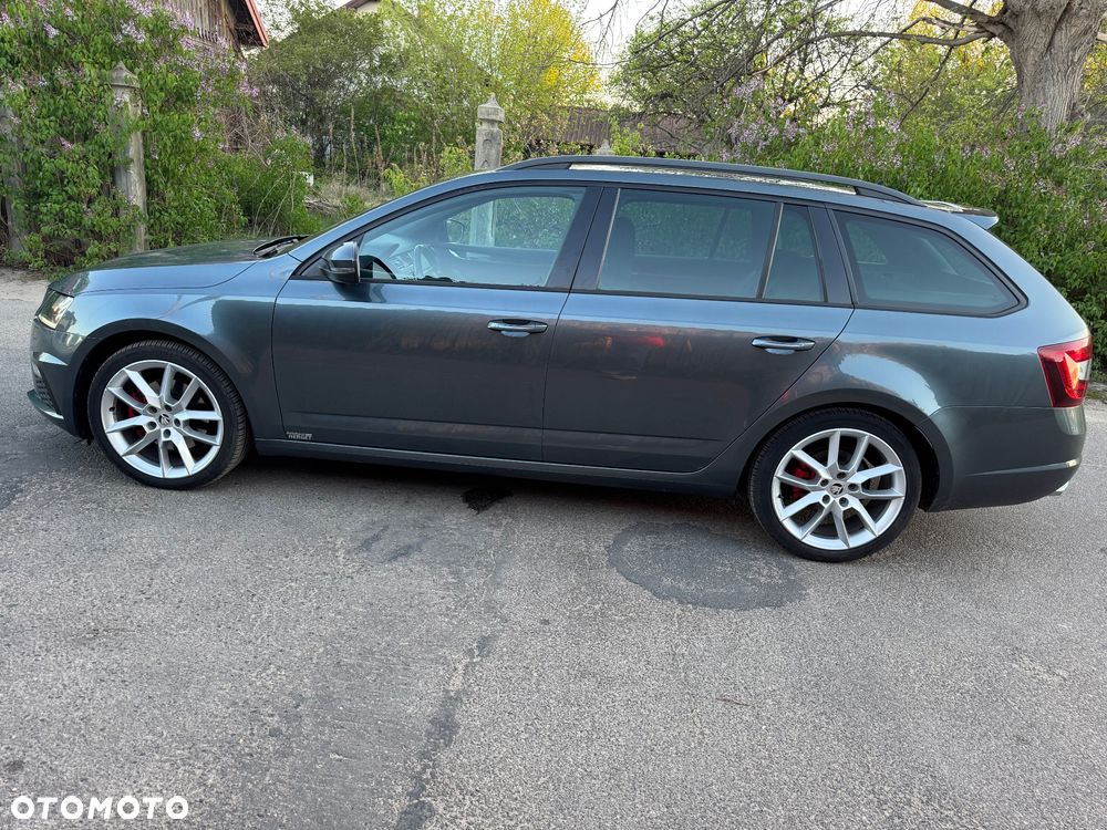 Skoda Octavia 2.0 TDI DSG RS - 7