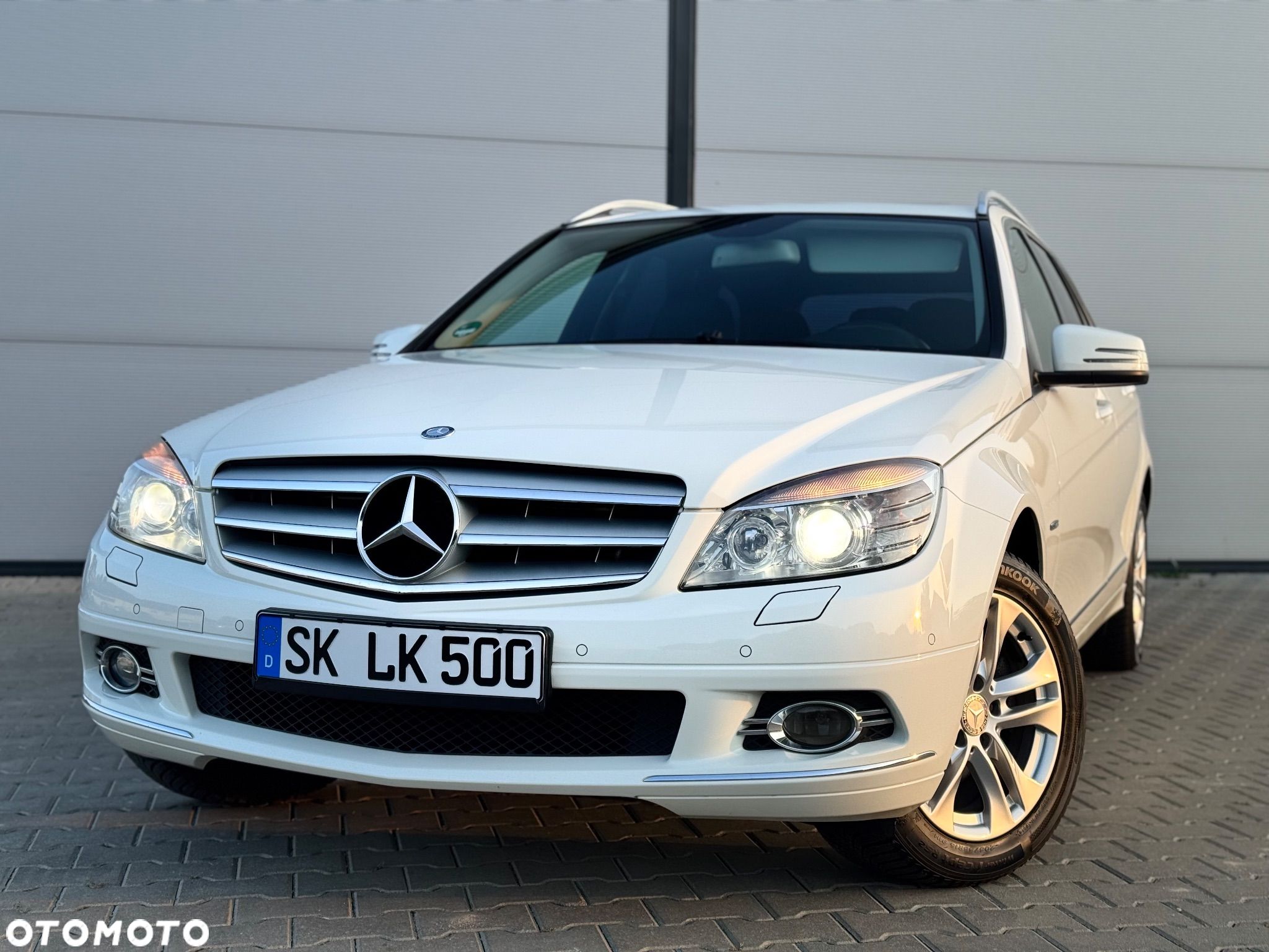 Mercedes-Benz Klasa C 180 T Kompressor Automatik BlueEFFICIENCY Special Edition - 1