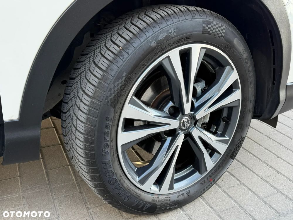 Nissan Qashqai 1.3 DIG-T N-Connecta - 37