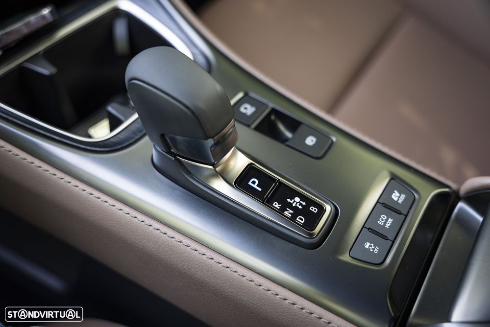 Lexus LBX Elegant - 16