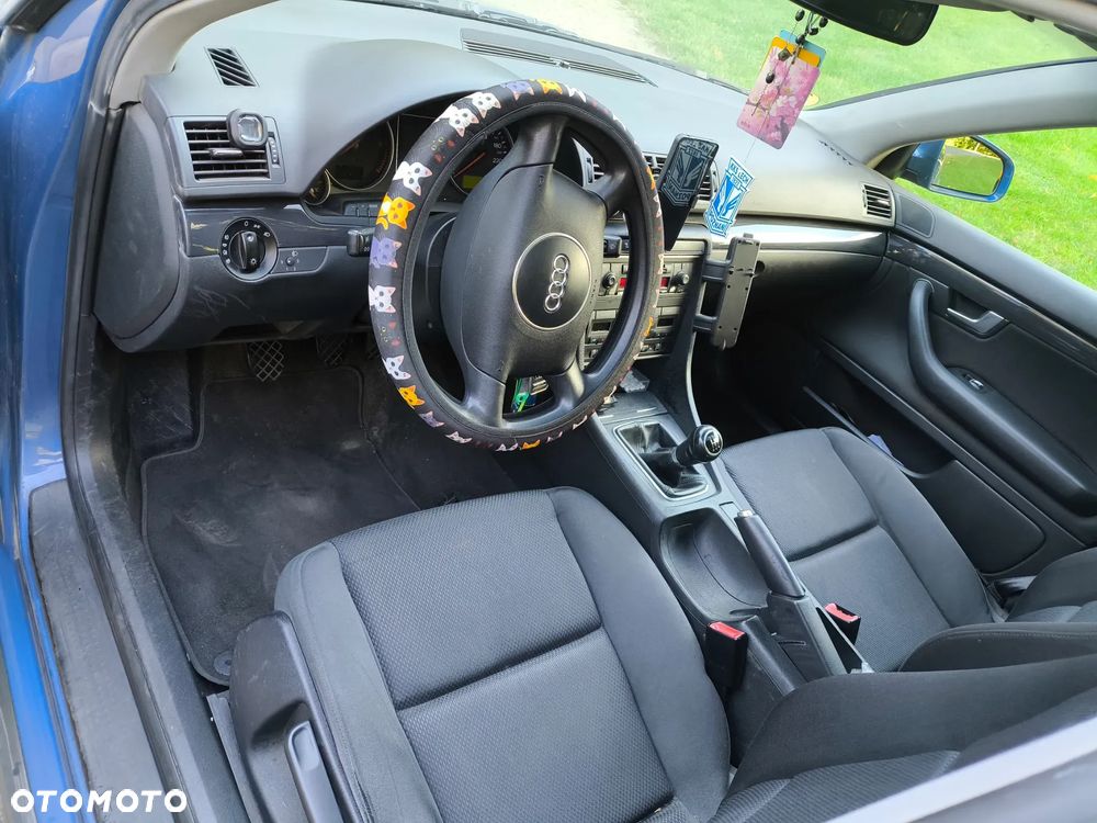 Audi A4 - 4